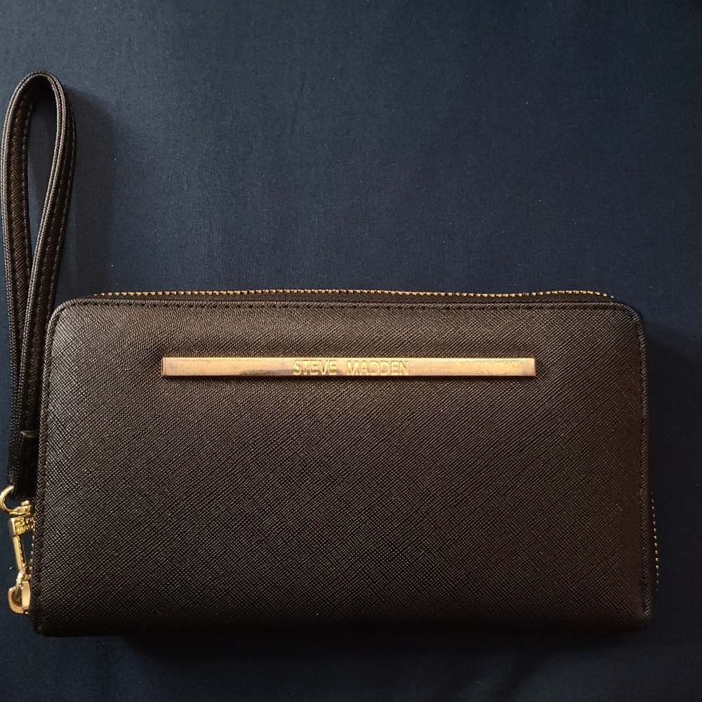 Steve Madden wallet